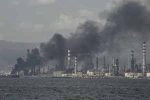 土耳其一炼油厂发生爆炸4人死亡